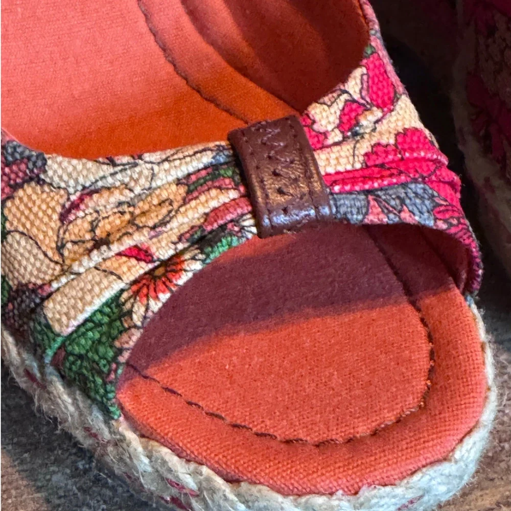 Sakroot wedge shoe floral textile 9.5 open toe ankle strap unique - Picture 9 of 9